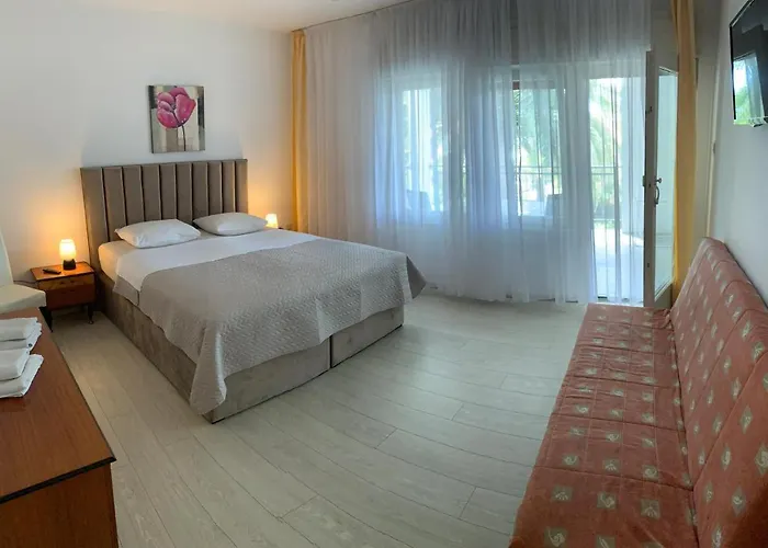 Πανσιόν The48