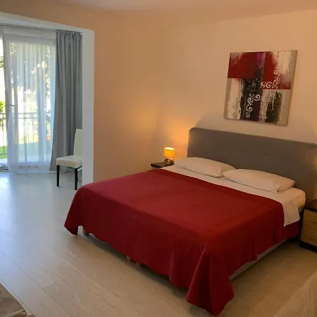 The48 Guest house *